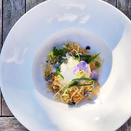 Weinhotel Restaurant Klostermühle 3*