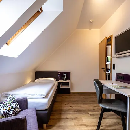 Weinhotel Restaurant Klostermuehle 3* Ockfen