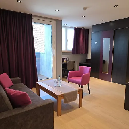 Отель Weinhotel Restaurant Klostermuehle 3*