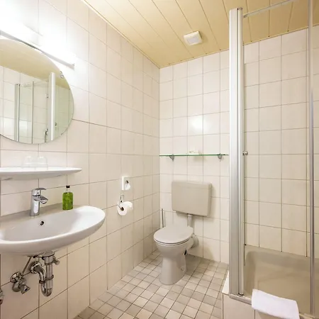 Weinhotel Restaurant Klostermuehle Отель Ockfen