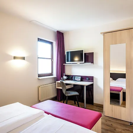 Weinhotel Restaurant Klostermuehle Отель Ockfen