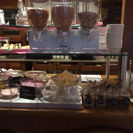 Weinhotel Restaurant Klostermuehle 3*