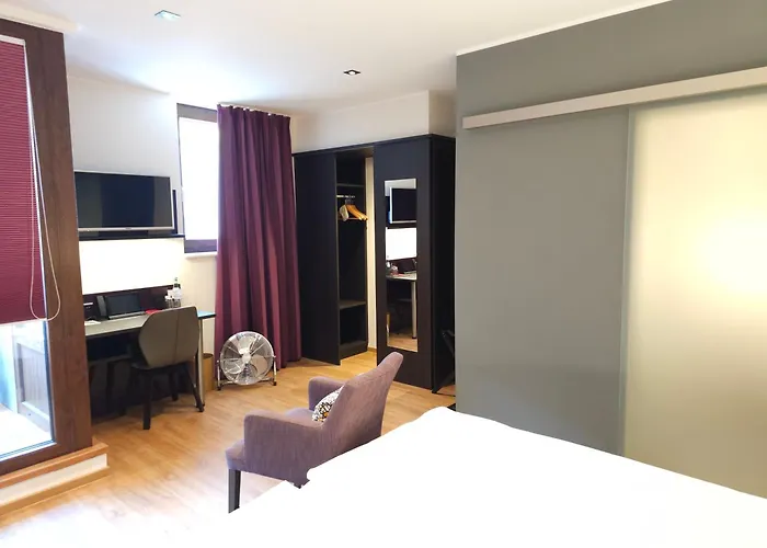 Weinhotel Restaurant Klostermuehle 3*